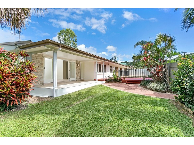 46 Heavey Crescent, Whitfield QLD 4870