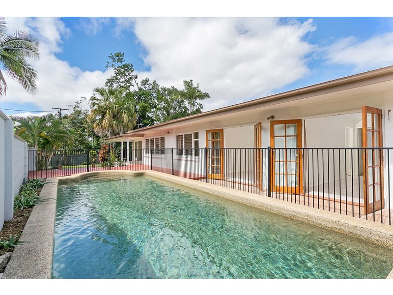 46 Heavey Crescent, Whitfield QLD 4870