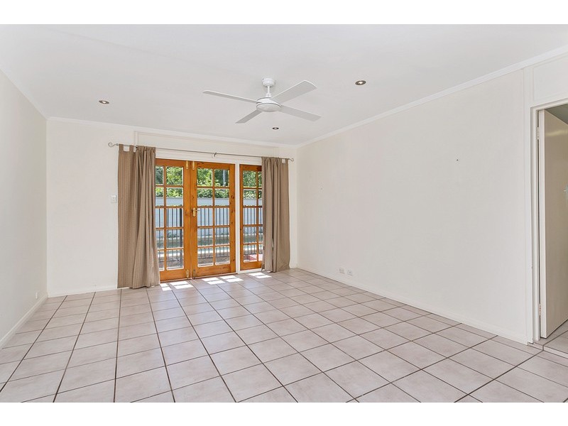 46 Heavey Crescent, Whitfield QLD 4870