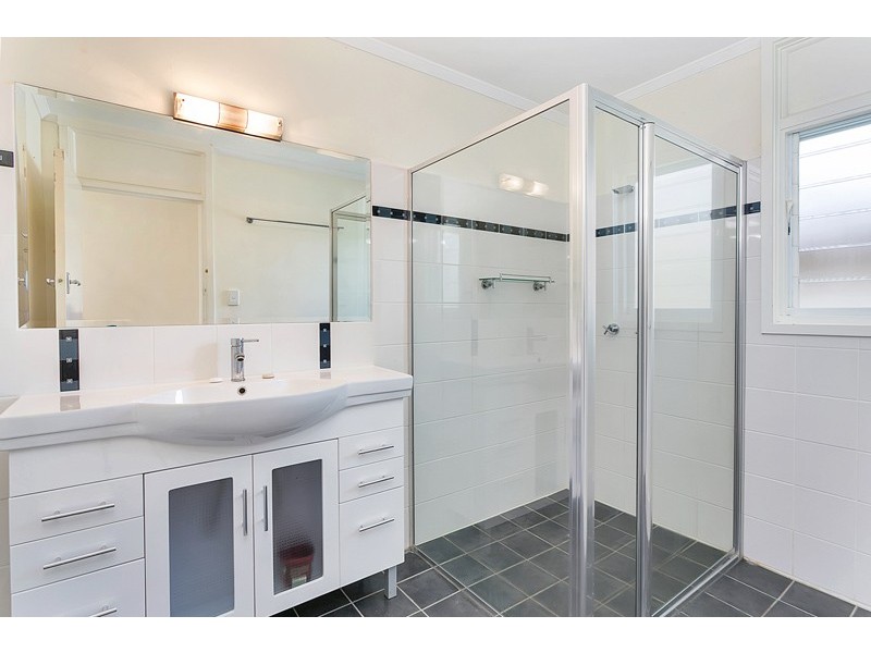 46 Heavey Crescent, Whitfield QLD 4870