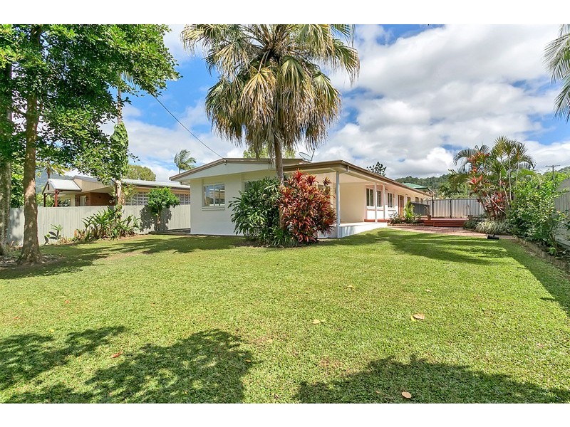 46 Heavey Crescent, Whitfield QLD 4870