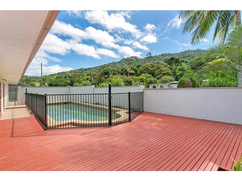 46 Heavey Crescent, Whitfield QLD 4870