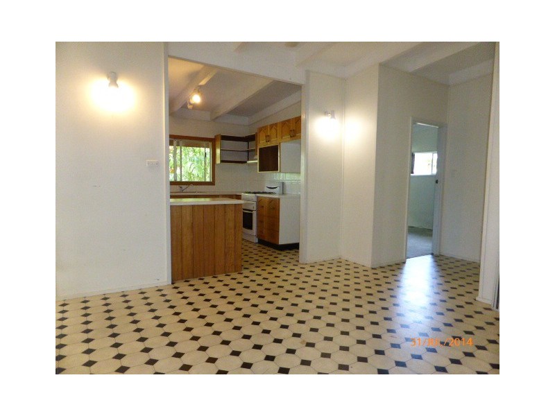 6 Moresby Street, Trinity Beach QLD 4879