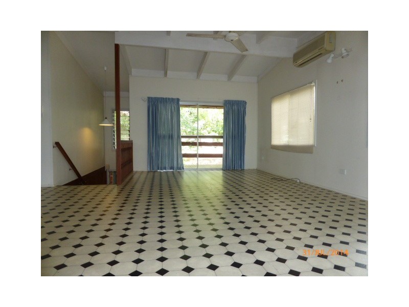 6 Moresby Street, Trinity Beach QLD 4879