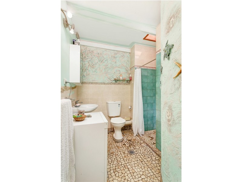 Holloways Beach QLD 4878