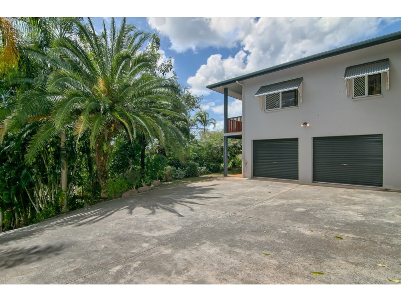 11 Mangosteen Close, Smithfield QLD 4878