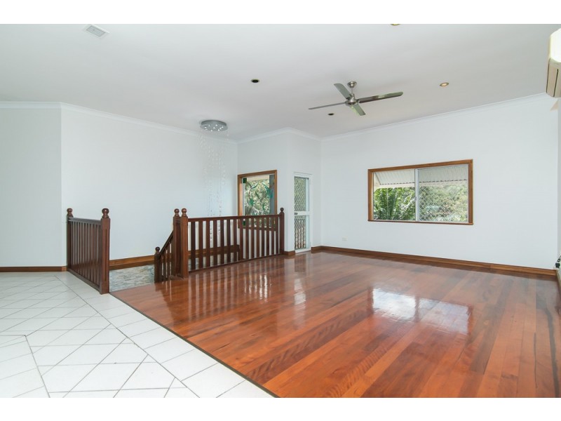 11 Mangosteen Close, Smithfield QLD 4878