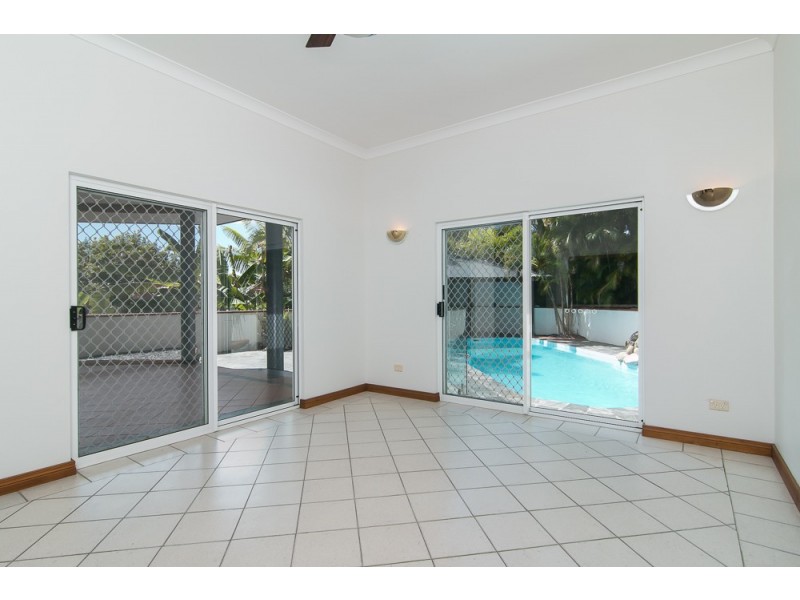 11 Mangosteen Close, Smithfield QLD 4878