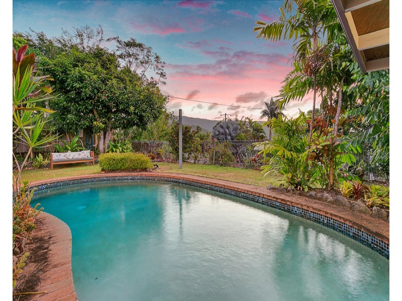 35 Moresby Street, Trinity Beach QLD 4879