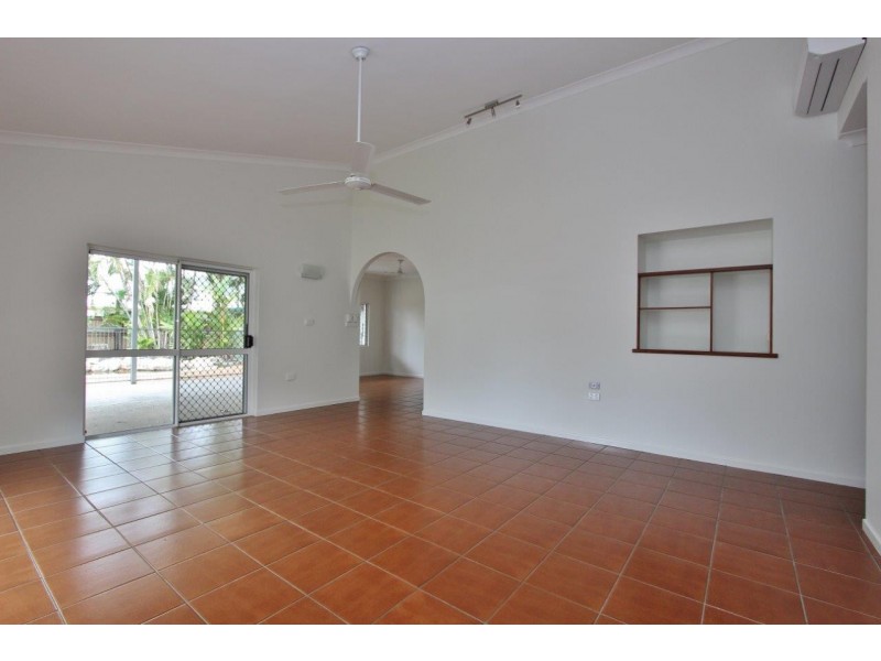 27 Manus Street, Trinity Beach QLD 4879