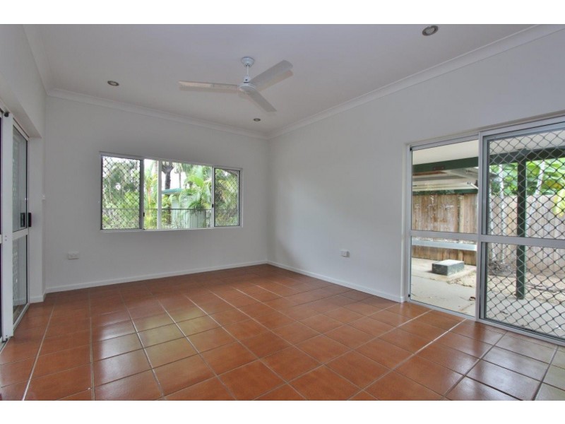 27 Manus Street, Trinity Beach QLD 4879