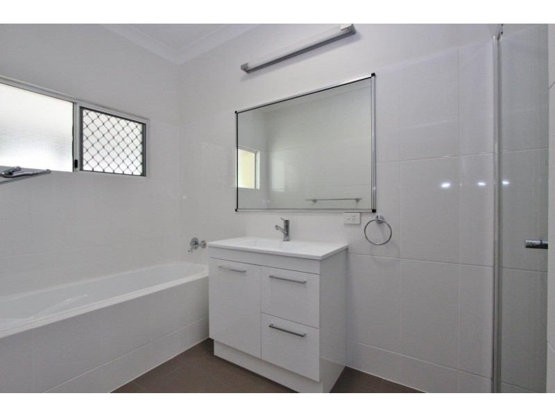 27 Manus Street, Trinity Beach QLD 4879