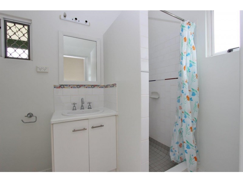 27 Manus Street, Trinity Beach QLD 4879