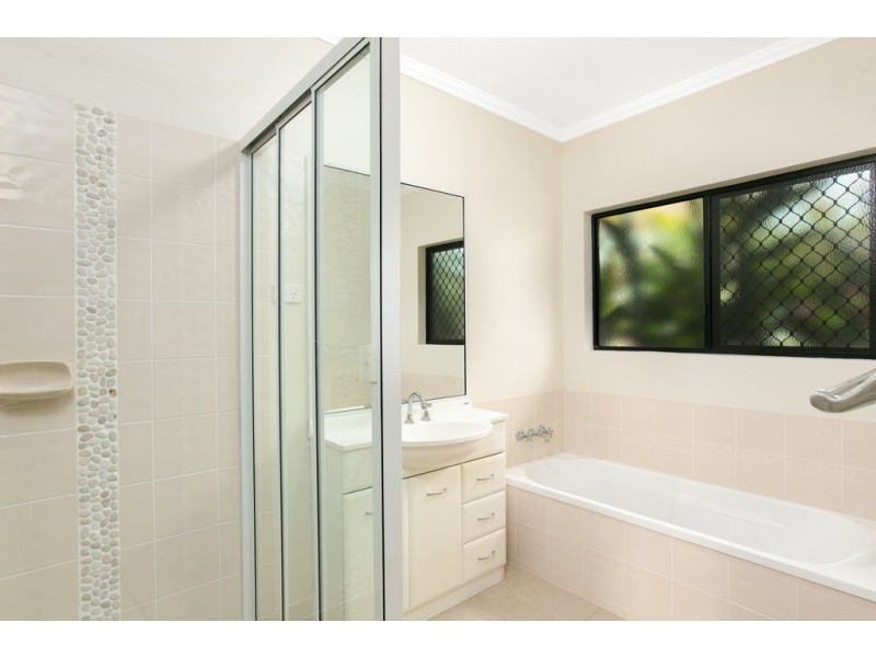 11 Narabeen Street, Kewarra Beach QLD 4879