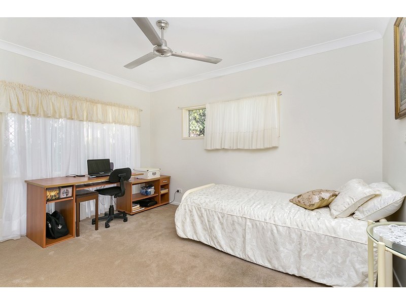 Kewarra Beach QLD 4879