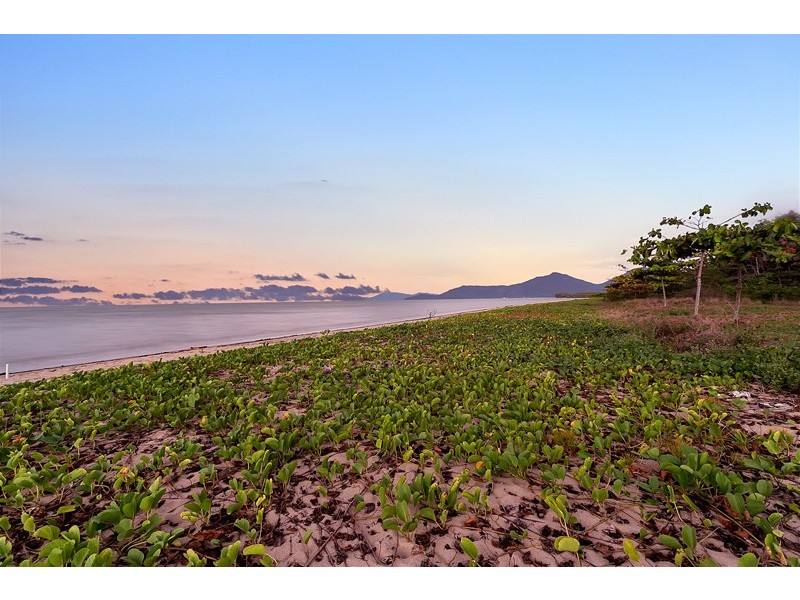 Machans Beach QLD 4878