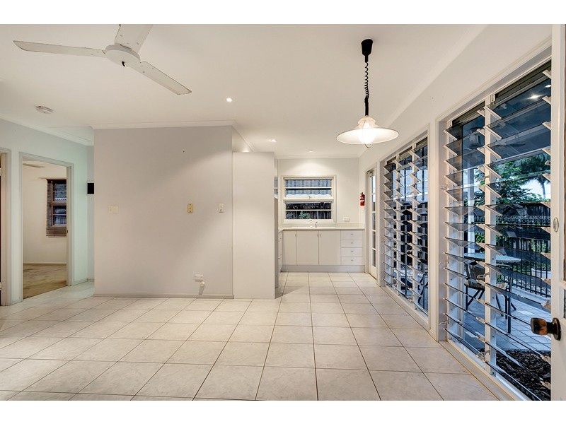 Machans Beach QLD 4878