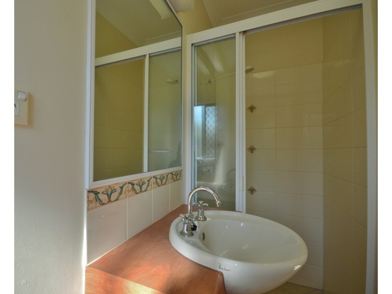 16 Kirra Close, Kewarra Beach QLD 4879