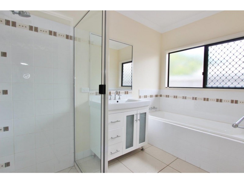 17 Vetiver Street, Trinity Park QLD 4879
