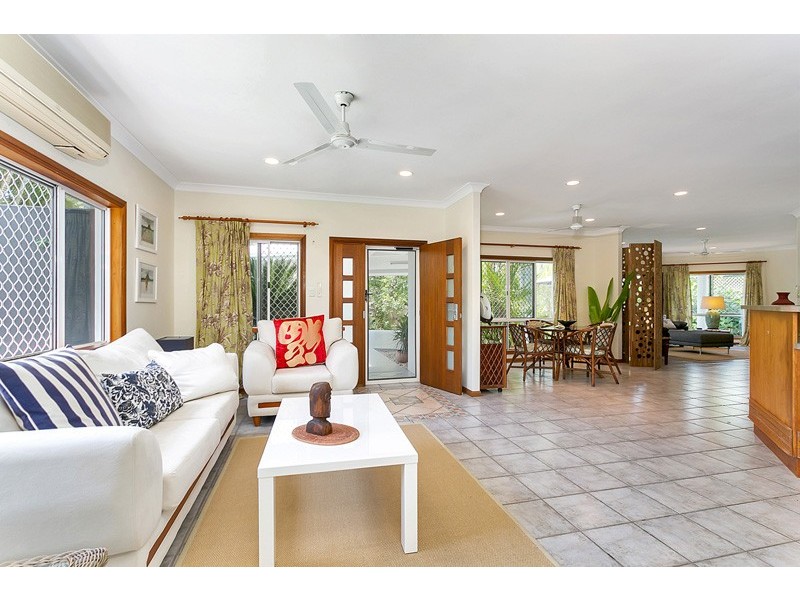 Clifton Beach QLD 4879