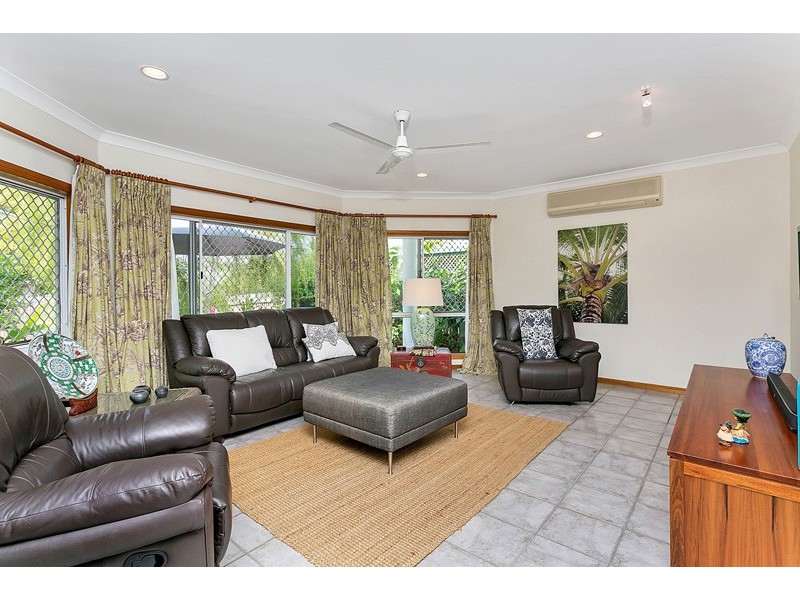 Clifton Beach QLD 4879