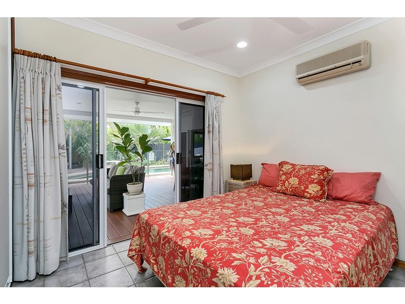 Clifton Beach QLD 4879