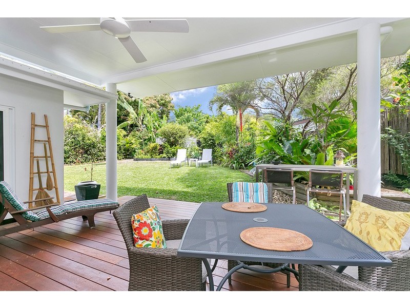 Clifton Beach QLD 4879