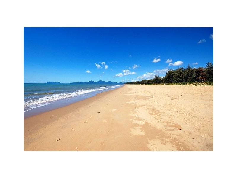 Yorkeys Knob QLD 4878