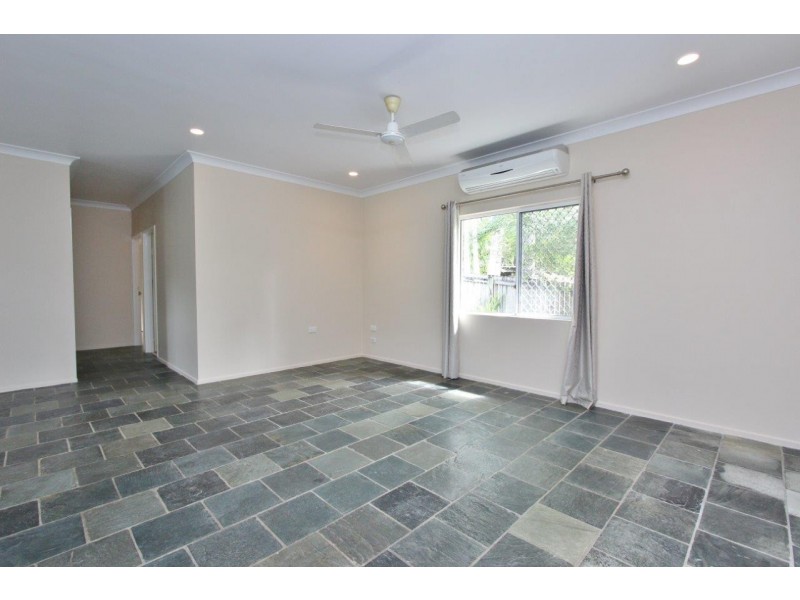4 Chelsea Close, Kewarra Beach QLD 4879