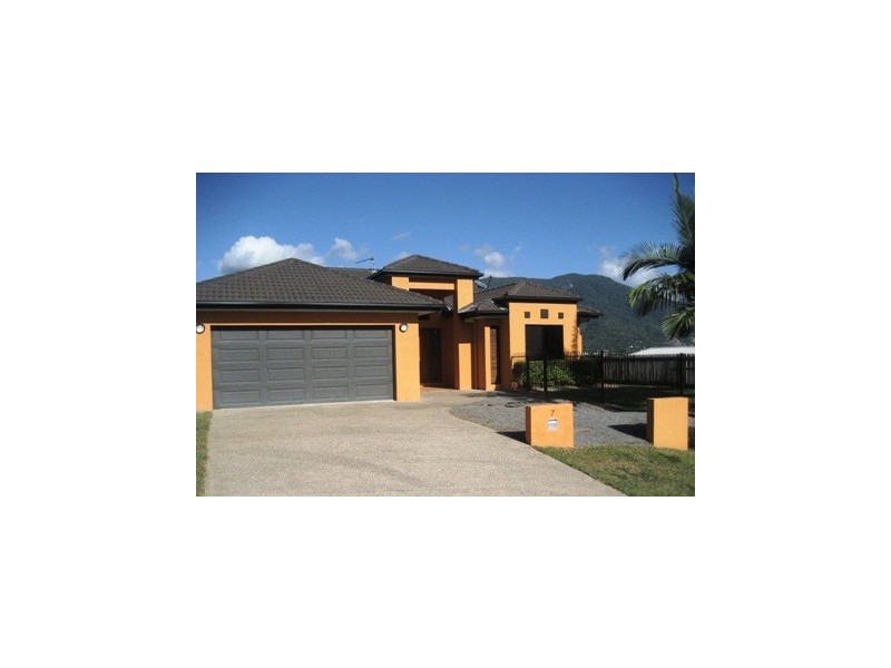 7 Playford Close, Brinsmead QLD 4870