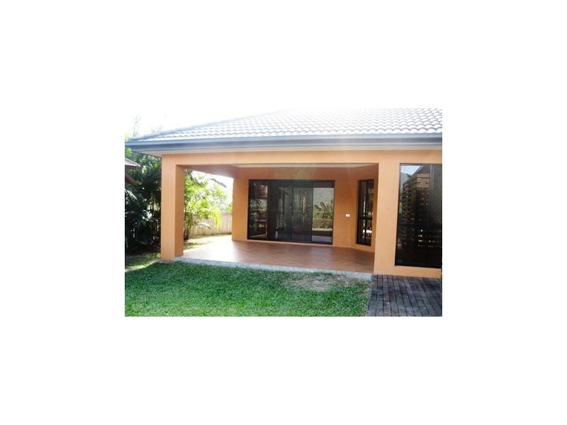 7 Playford Close, Brinsmead QLD 4870