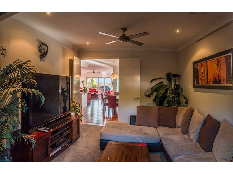 21 Muller Street, Palm Cove QLD 4879