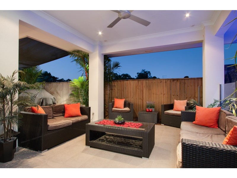 21 Muller Street, Palm Cove QLD 4879