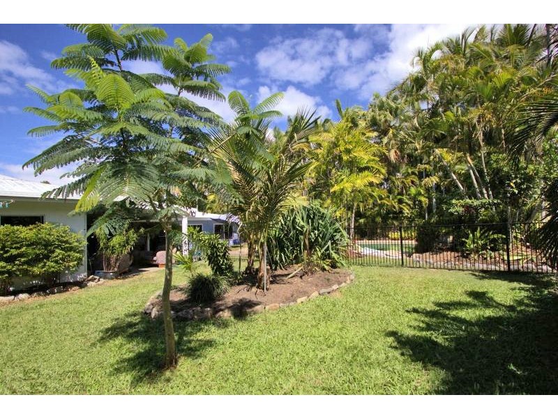 Clifton Beach QLD 4879