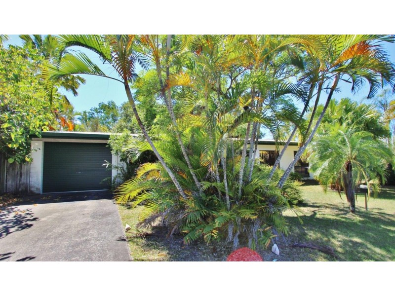 41 Periwinkle Ave, Trinity Beach QLD 4879