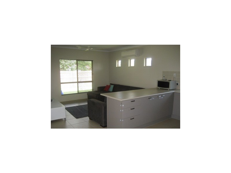 6 Baldwin Close, White Rock QLD 4868