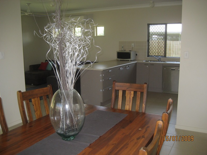 6 Baldwin Close, White Rock QLD 4868