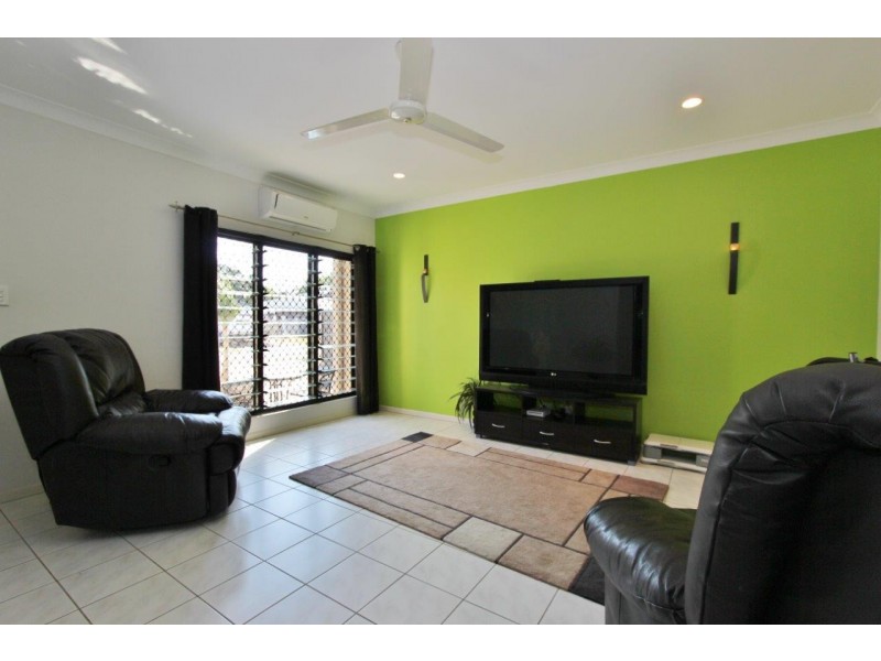 6 Vetiver Street, Trinity Park QLD 4879