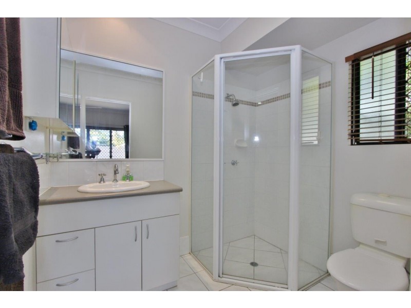 6 Vetiver Street, Trinity Park QLD 4879