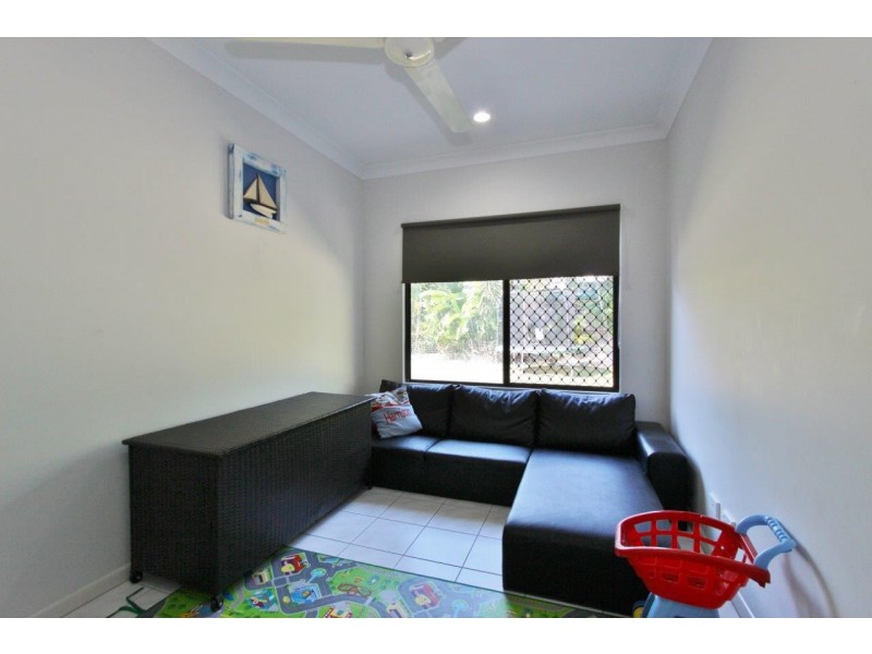 6 Vetiver Street, Trinity Park QLD 4879