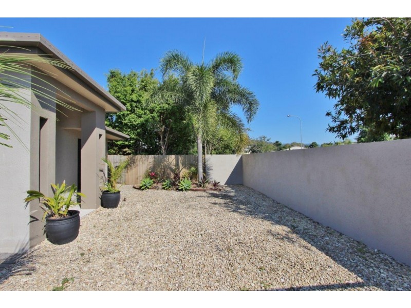 6 Vetiver Street, Trinity Park QLD 4879