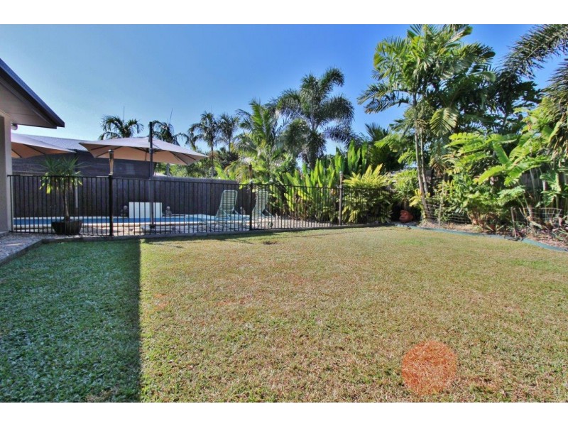6 Vetiver Street, Trinity Park QLD 4879