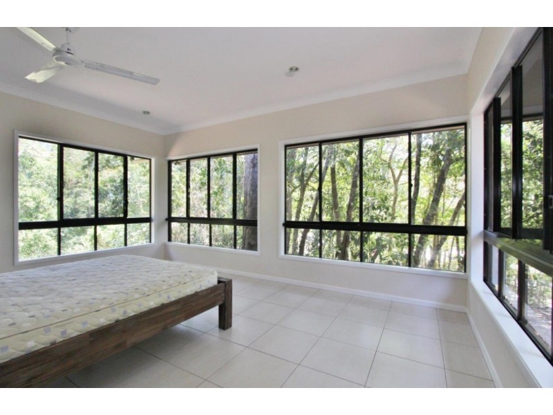 61 Leonards Access, Kewarra Beach QLD 4879