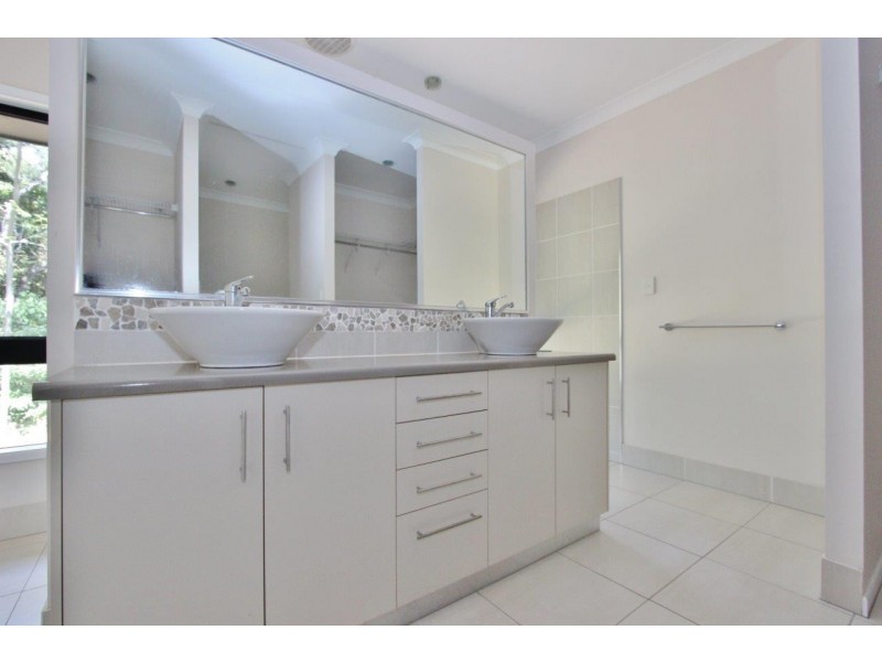 61 Leonards Access, Kewarra Beach QLD 4879