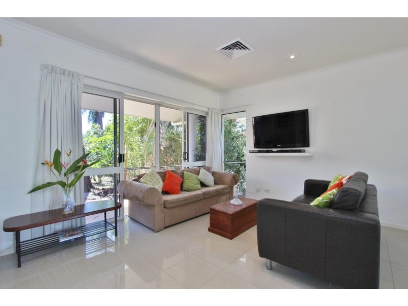 1 Stream Ave, Kewarra Beach QLD 4879