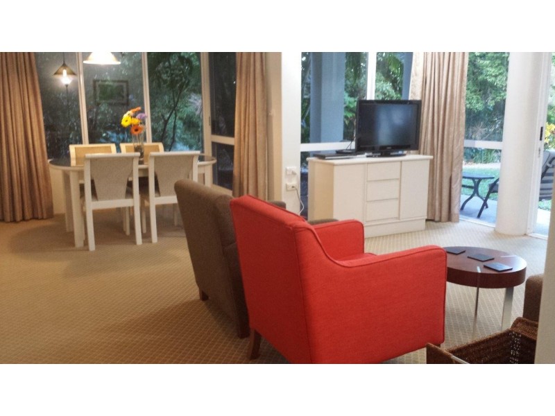 301/81 Coral Coast Drive, Palm Cove QLD 4879