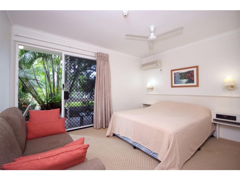 301/81 Coral Coast Drive, Palm Cove QLD 4879