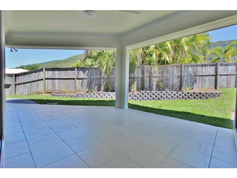 6 Sago Close, Palm Cove QLD 4879