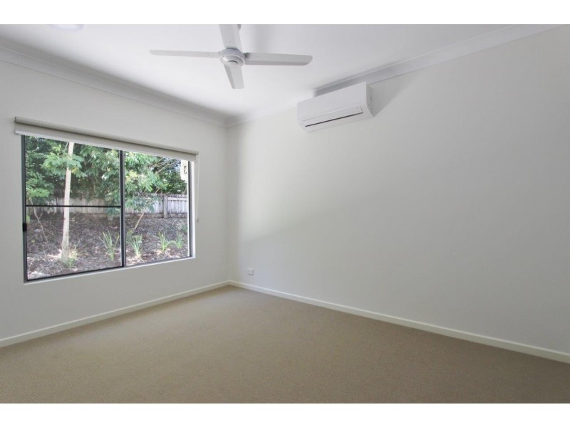 6 Sago Close, Palm Cove QLD 4879