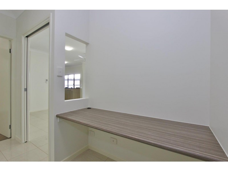 6 Sago Close, Palm Cove QLD 4879